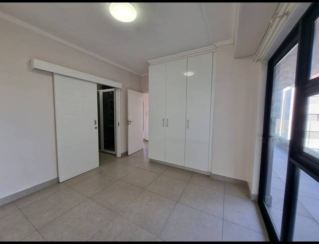 2 BEDROOM APARTMENT FOR SALE IN UMHLANGA RIDGE